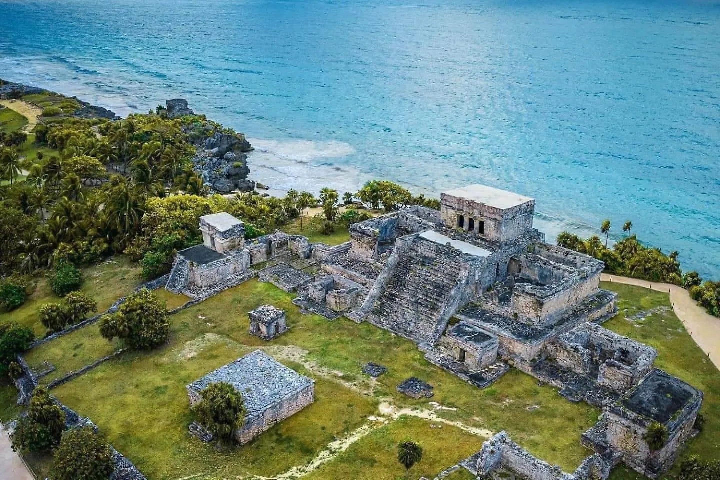 Luxury Awaits! 5 Beds 5 Baths 2 Private Pools! Villa Tulum