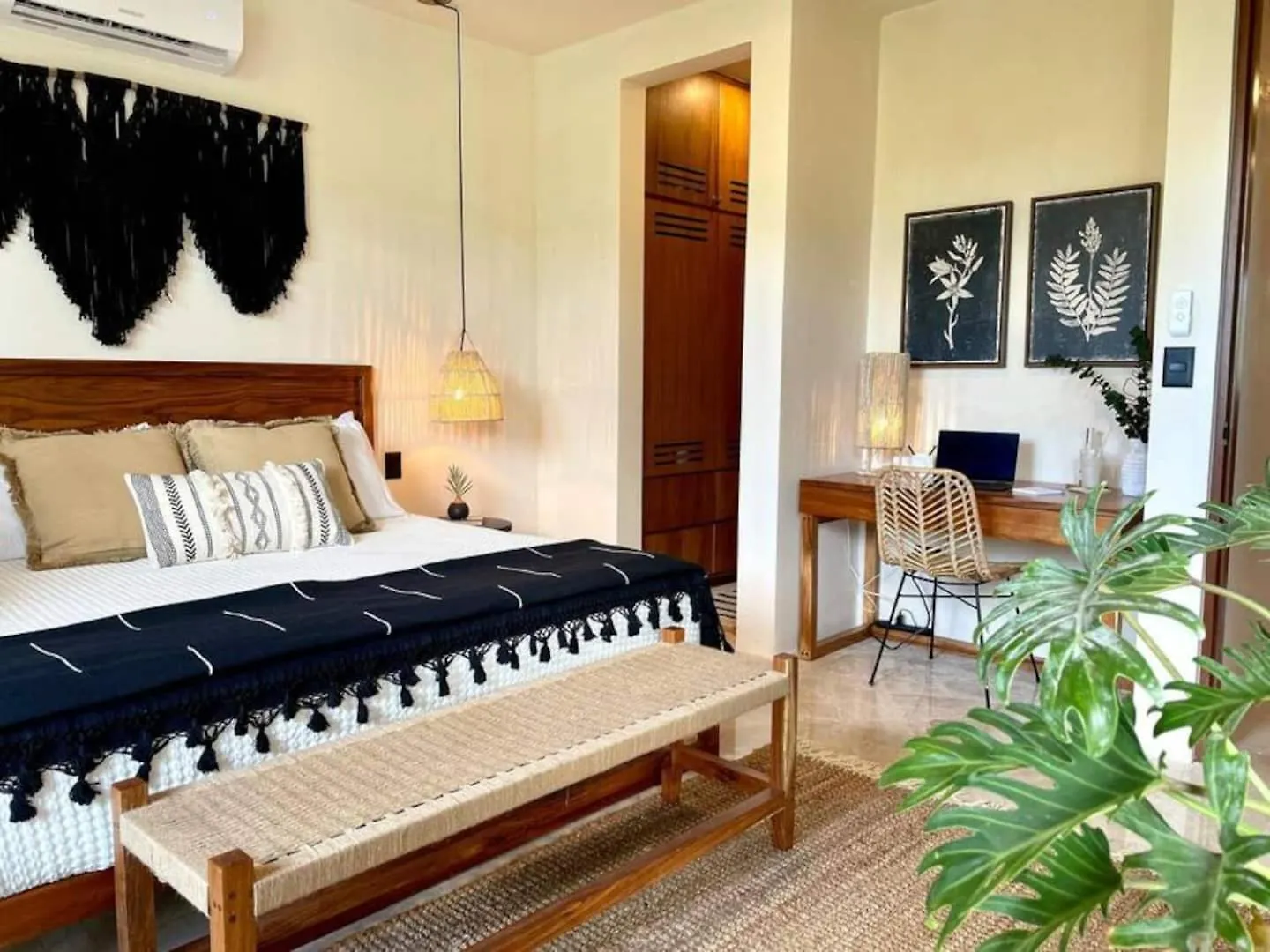 Luxury Awaits! 5 Beds 5 Baths 2 Private Pools! Villa Tulum 0*,