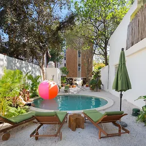 Oostel Smart - Pueblo Tulum